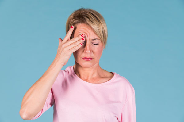 Zatoki a sezon pylenia – jak odróżnić alergiczne objawy od zapalenia zatok?